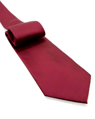 Solid Tie in Maroon