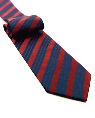 Triple Stripes Tie in Maroon/Dark Blue